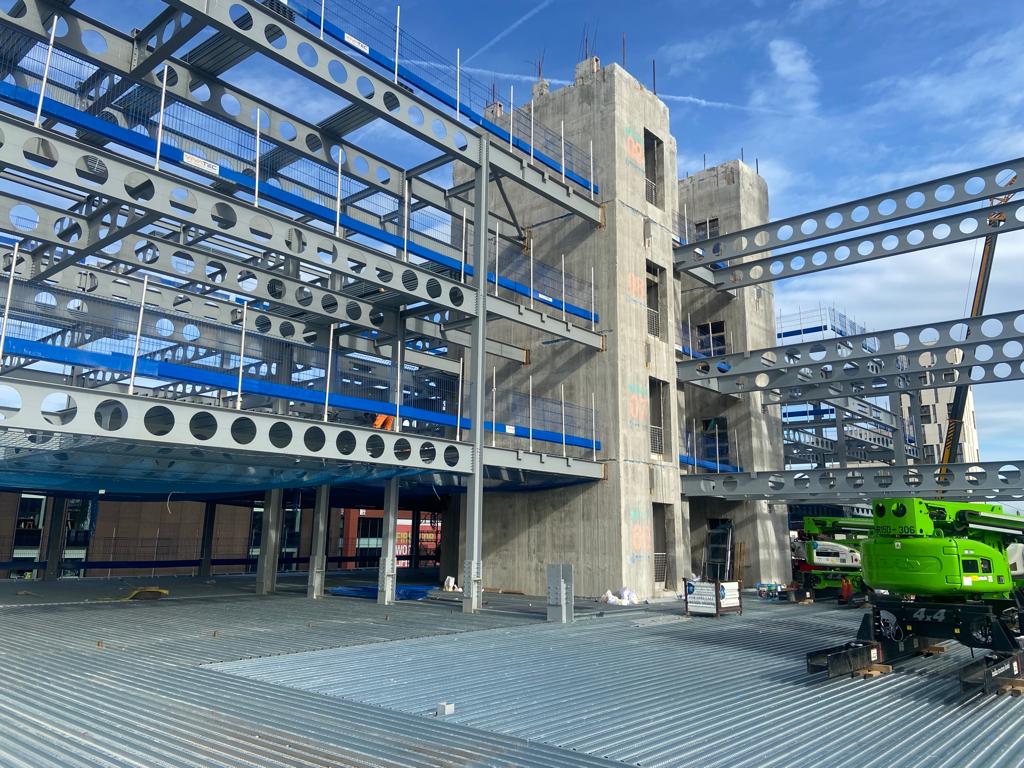 DESIGN & TECHNICAL
SUPPORT